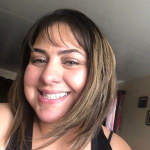 Meet your Posher, Marisa